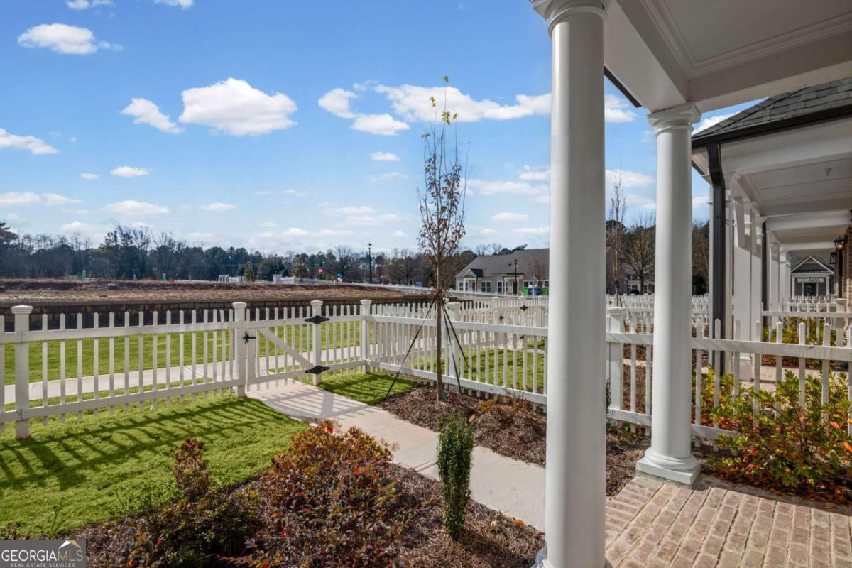 212 Village Overlook J4