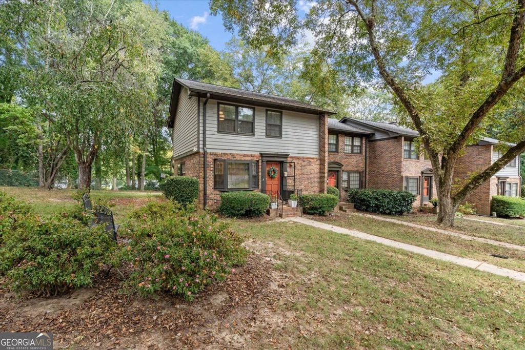 Photo of 541 North White Str St #UNIT 12, Carrollton, GA 30117 (MLS # 10723668)