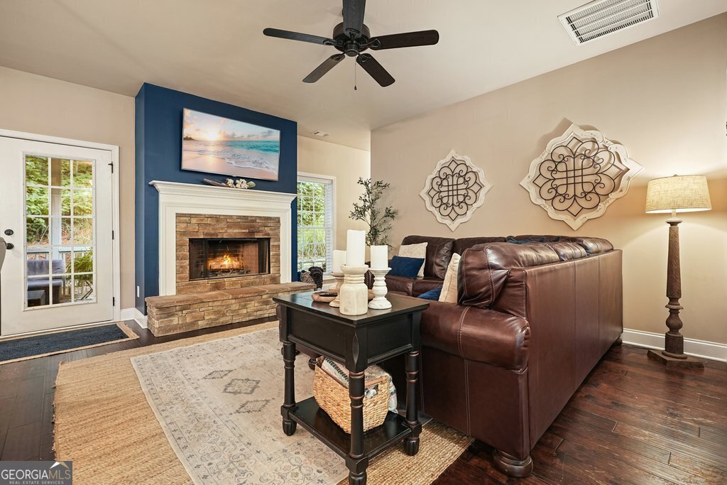 Addison Heights - Residential