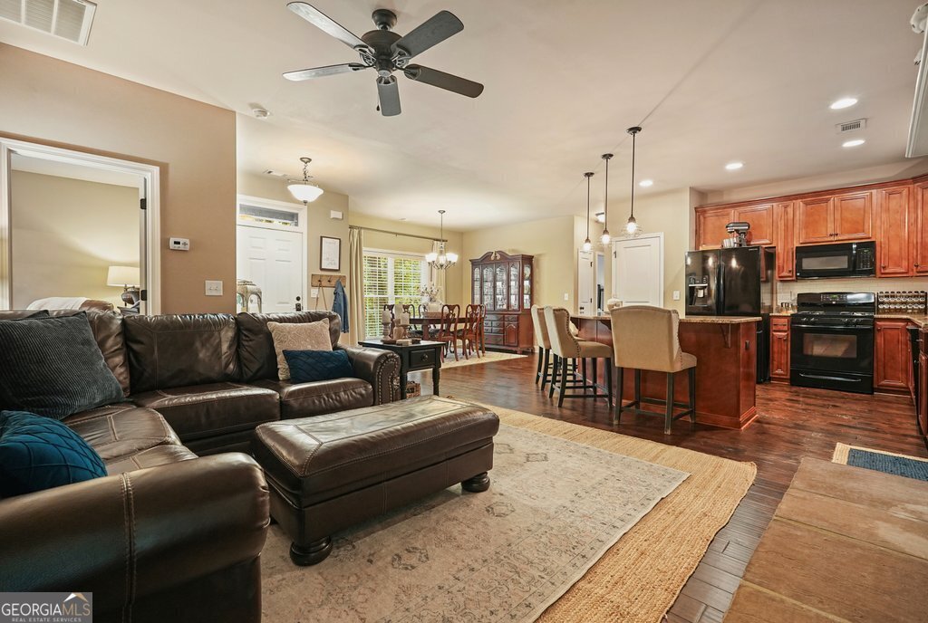 Addison Heights - Residential