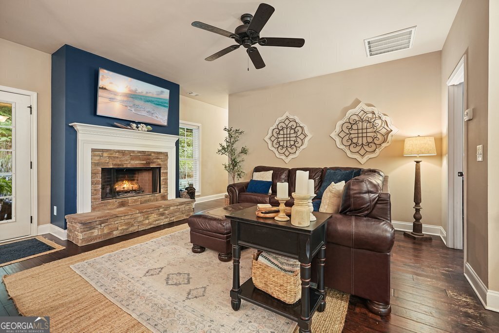 Addison Heights - Residential