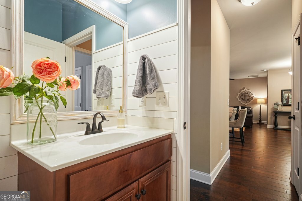 Addison Heights - Residential