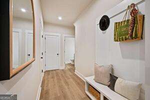 4101 Adler CIR 32