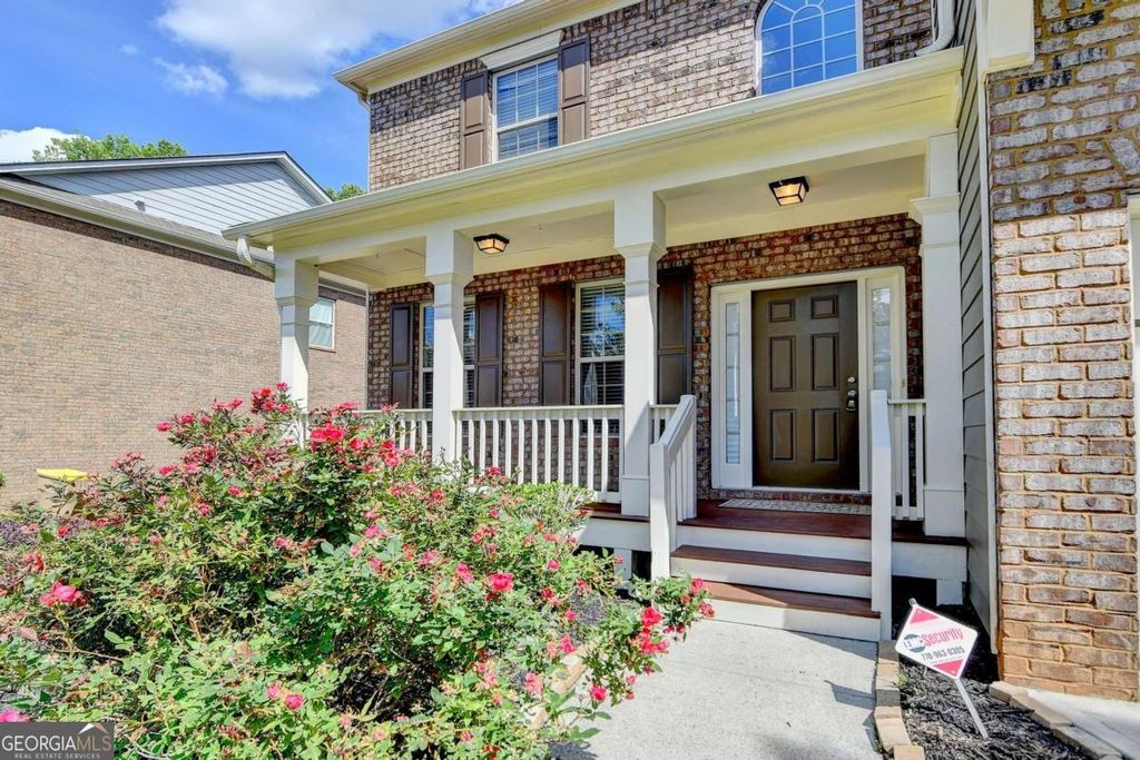 Photo of 4885 MARISTONE LANDING Way, Cumming, GA 30040 (MLS # 10652820)