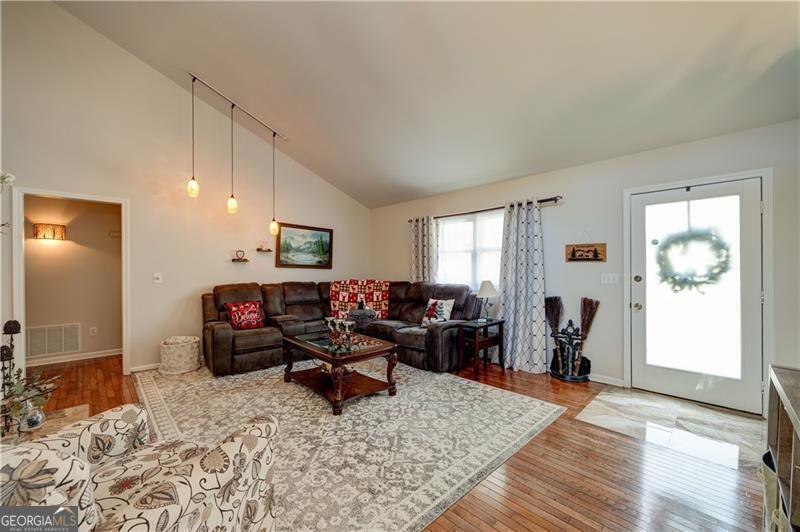70 Denny Ridge RD