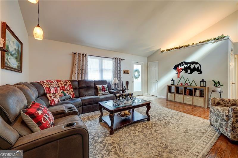 70 Denny Ridge RD