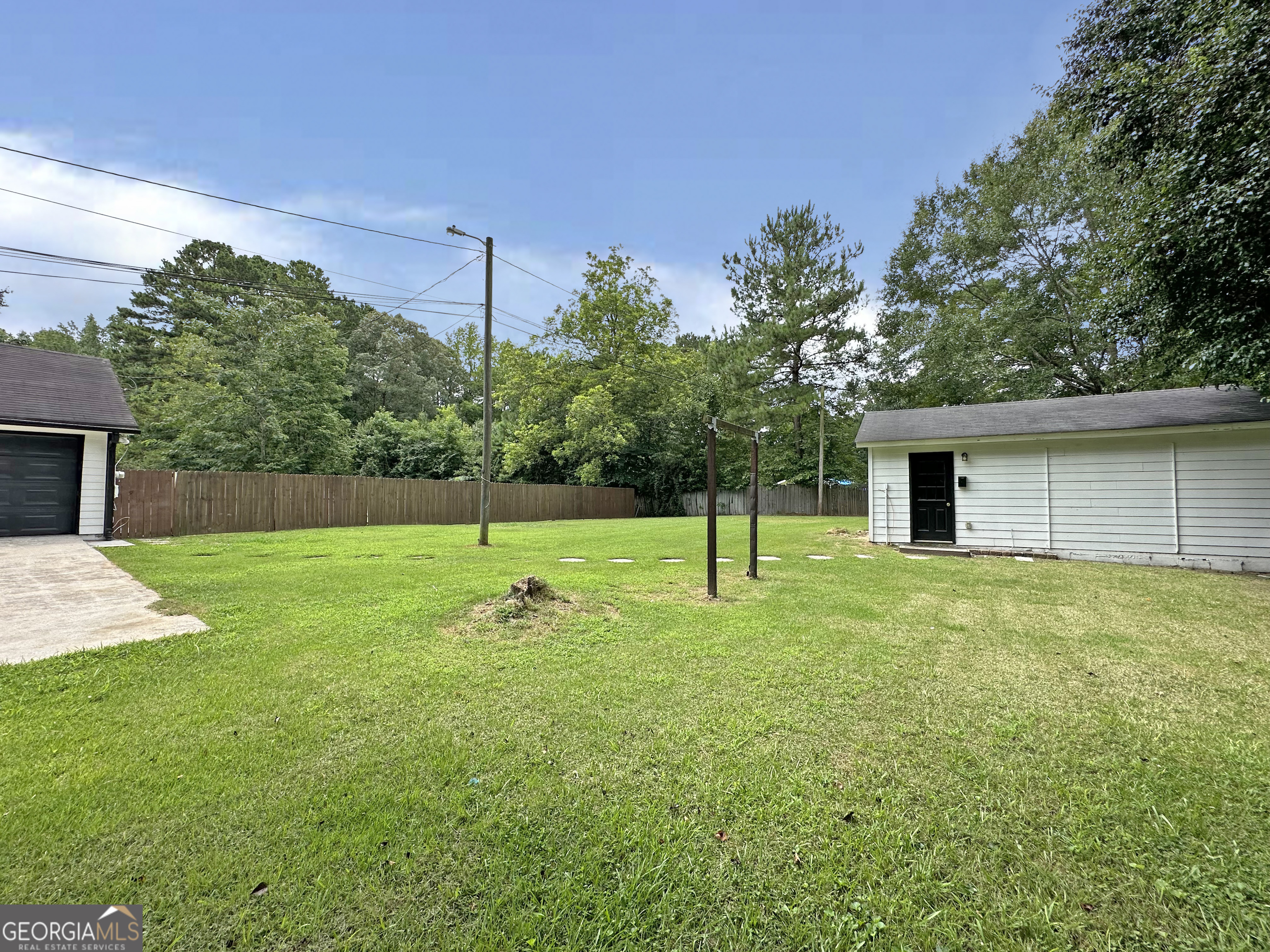 558 Macedonia RD