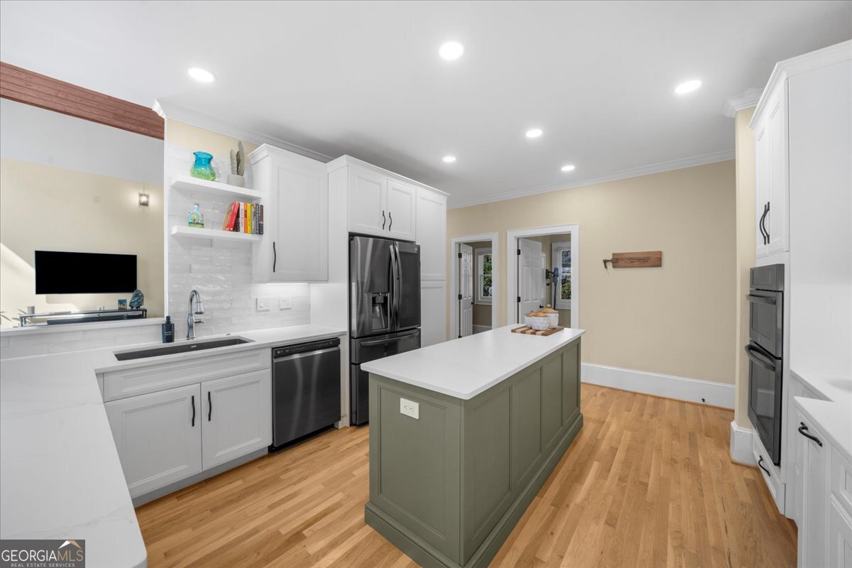 Bay Colony - Residential