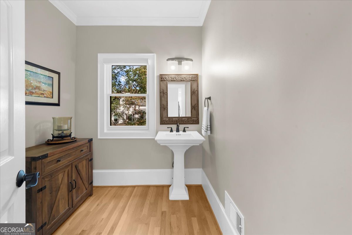 Bay Colony - Residential