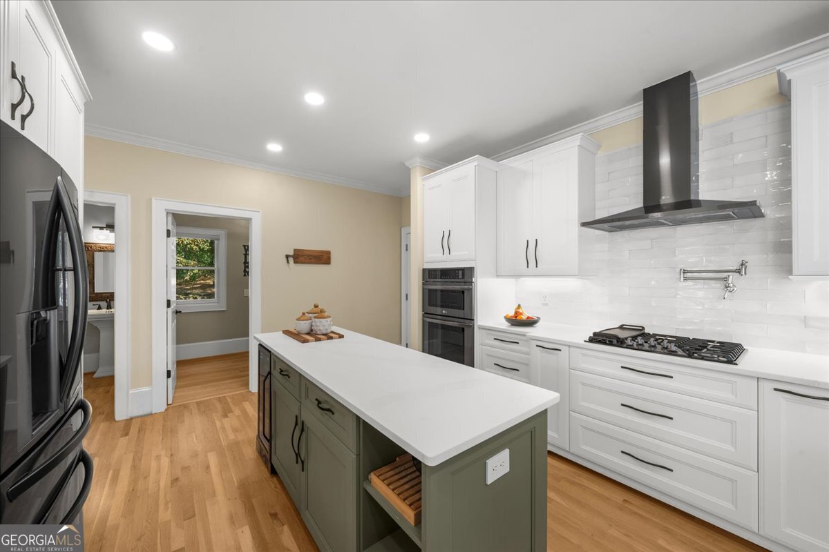 Bay Colony - Residential