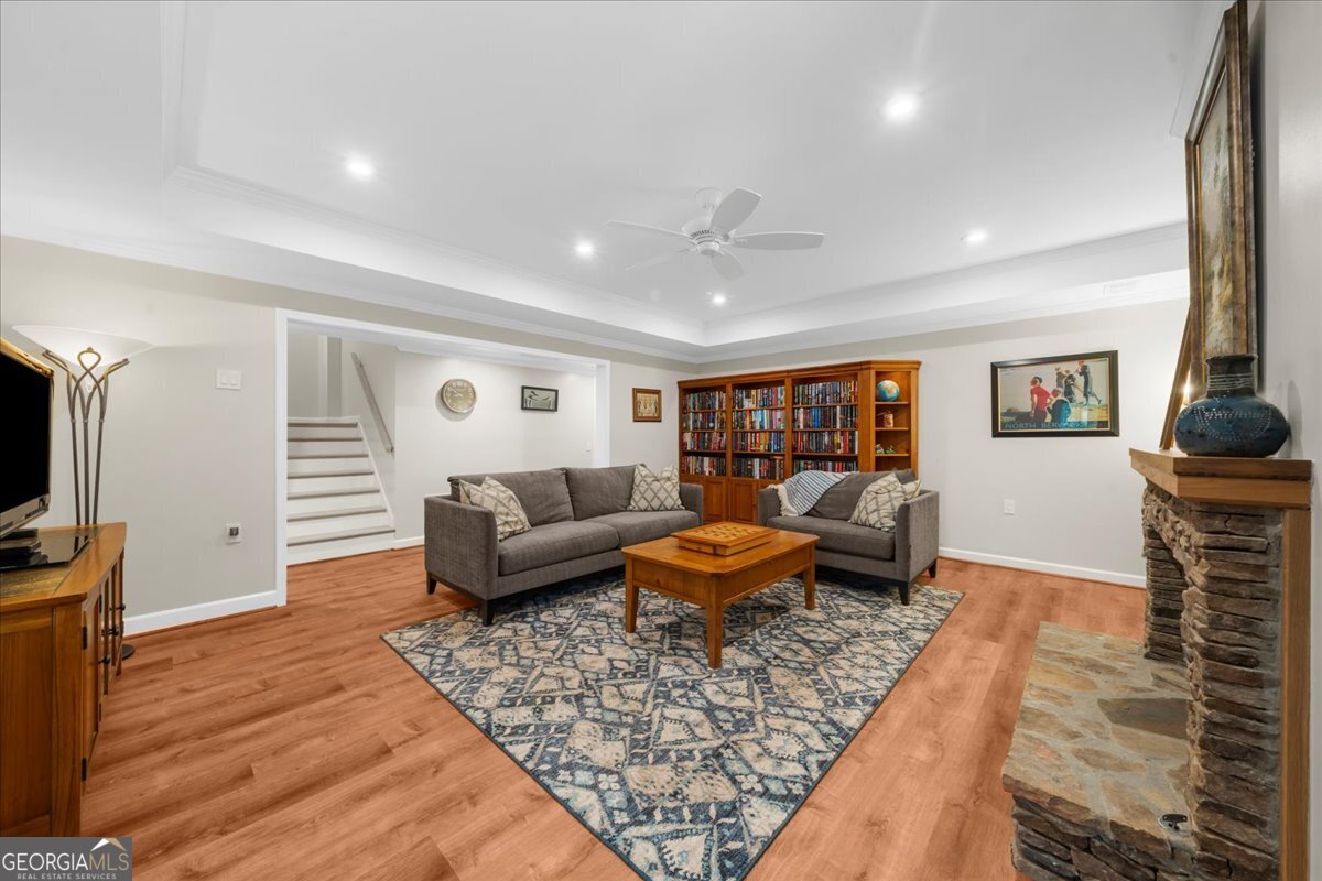 Bay Colony - Residential