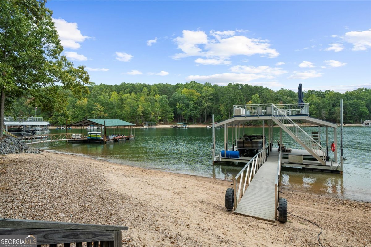 5415 Bay CIR