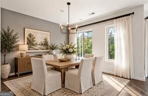 1418 Dresden DR NE 300
