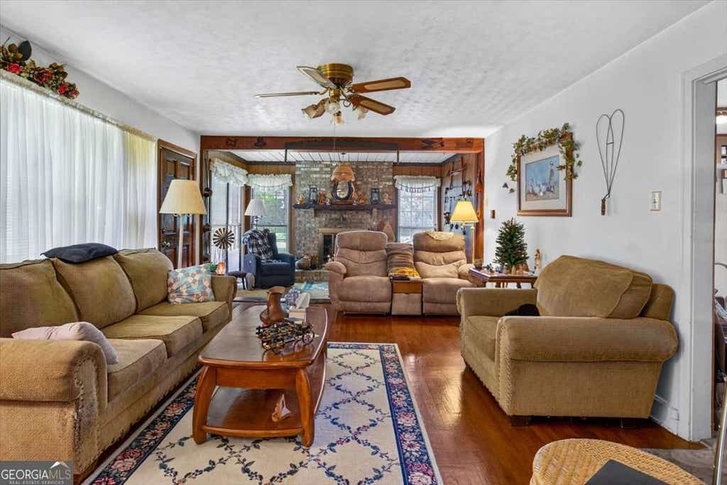 Photo of 242 Oak Ridge Drive SE, Marietta, GA 30060 (MLS # 10827726)