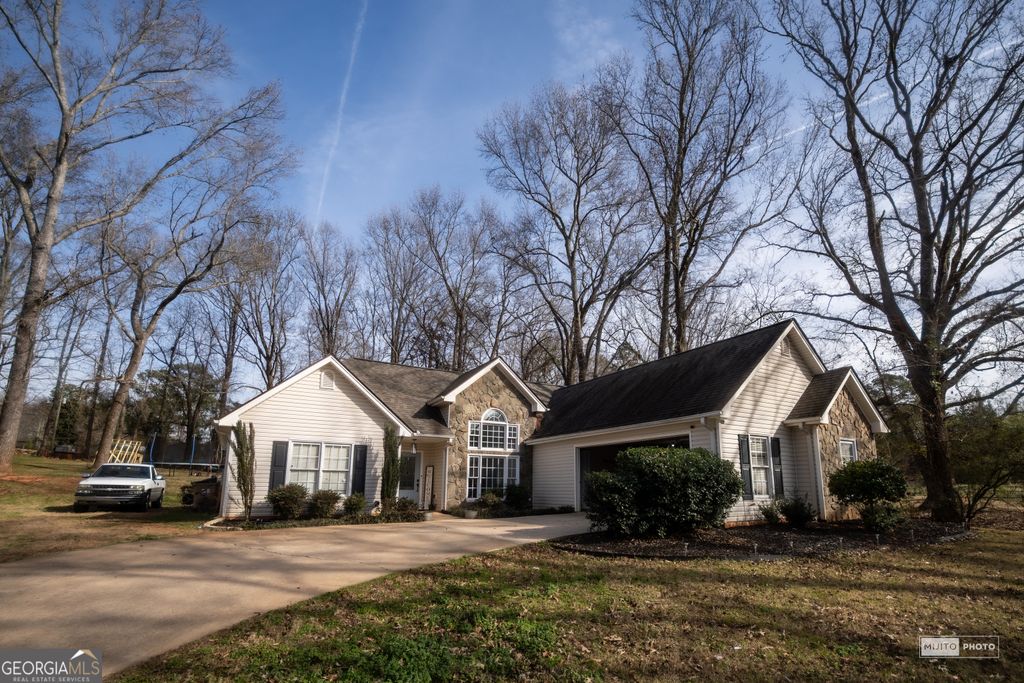 Photo of 124 Austin Way, Jefferson, GA 30549 (MLS # 10682392)