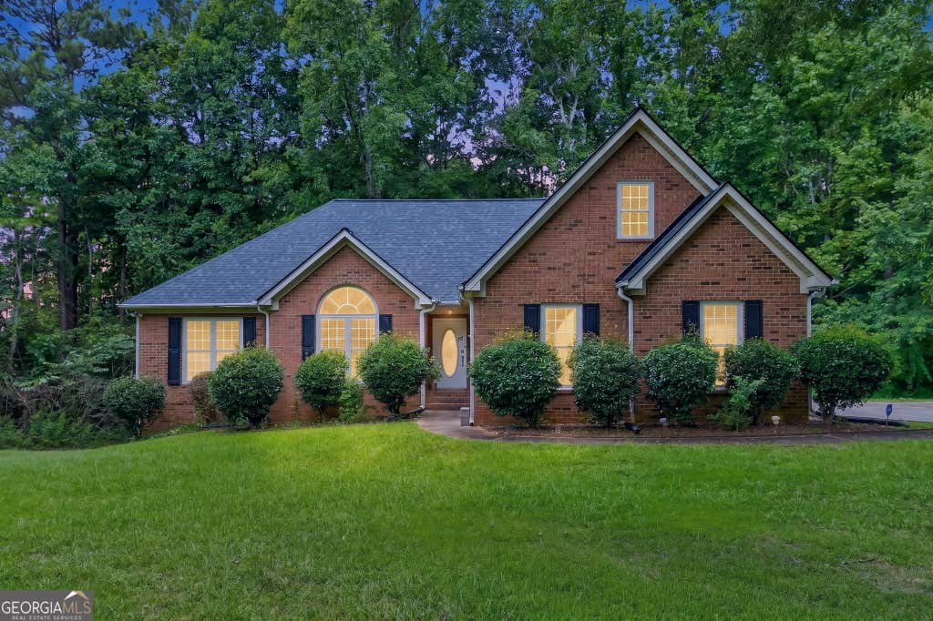 Photo of 115 Hamilton Drive, Newnan, GA 30263 (MLS # 10810759)