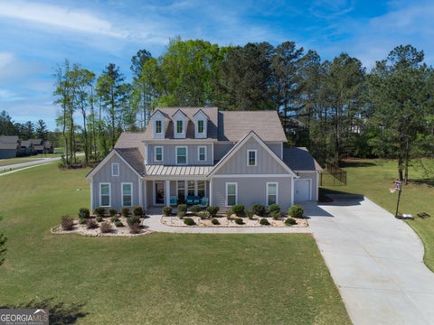Photo of 660 Genesee Point, Newnan, GA 30263 (MLS # 10851289)