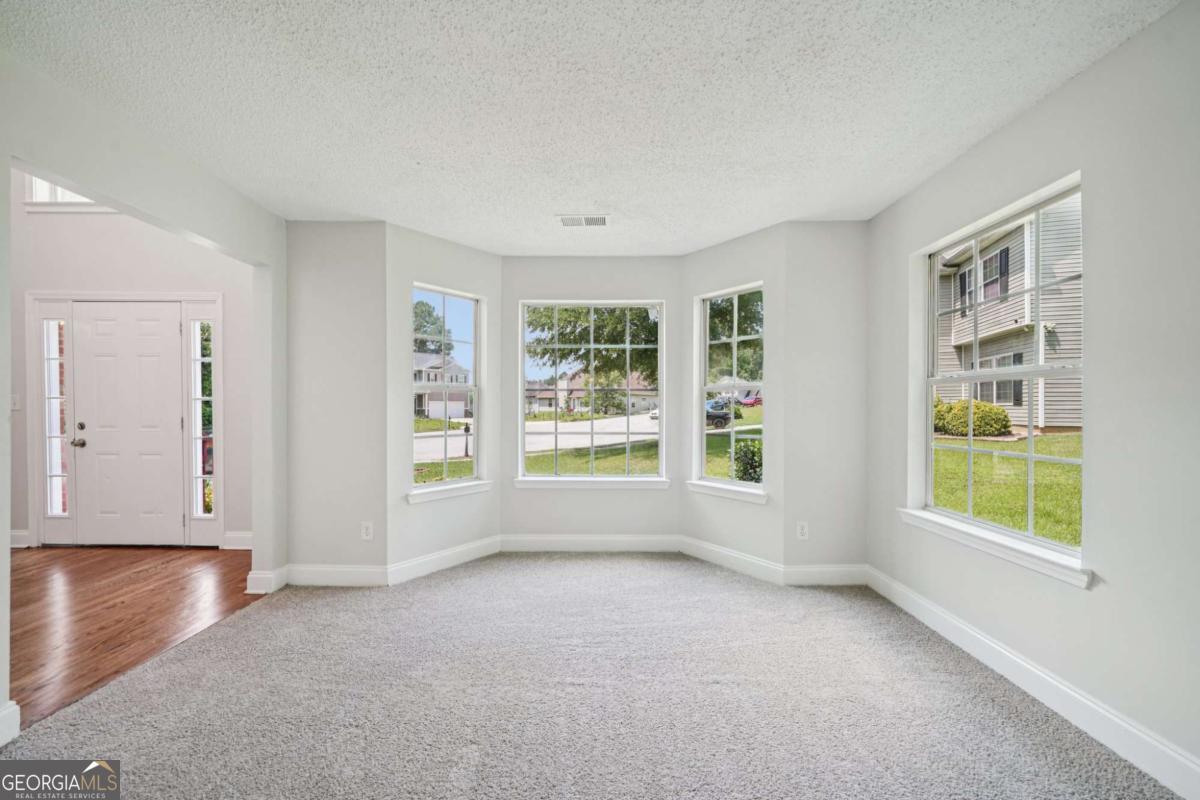 1021 Litherland CT SE