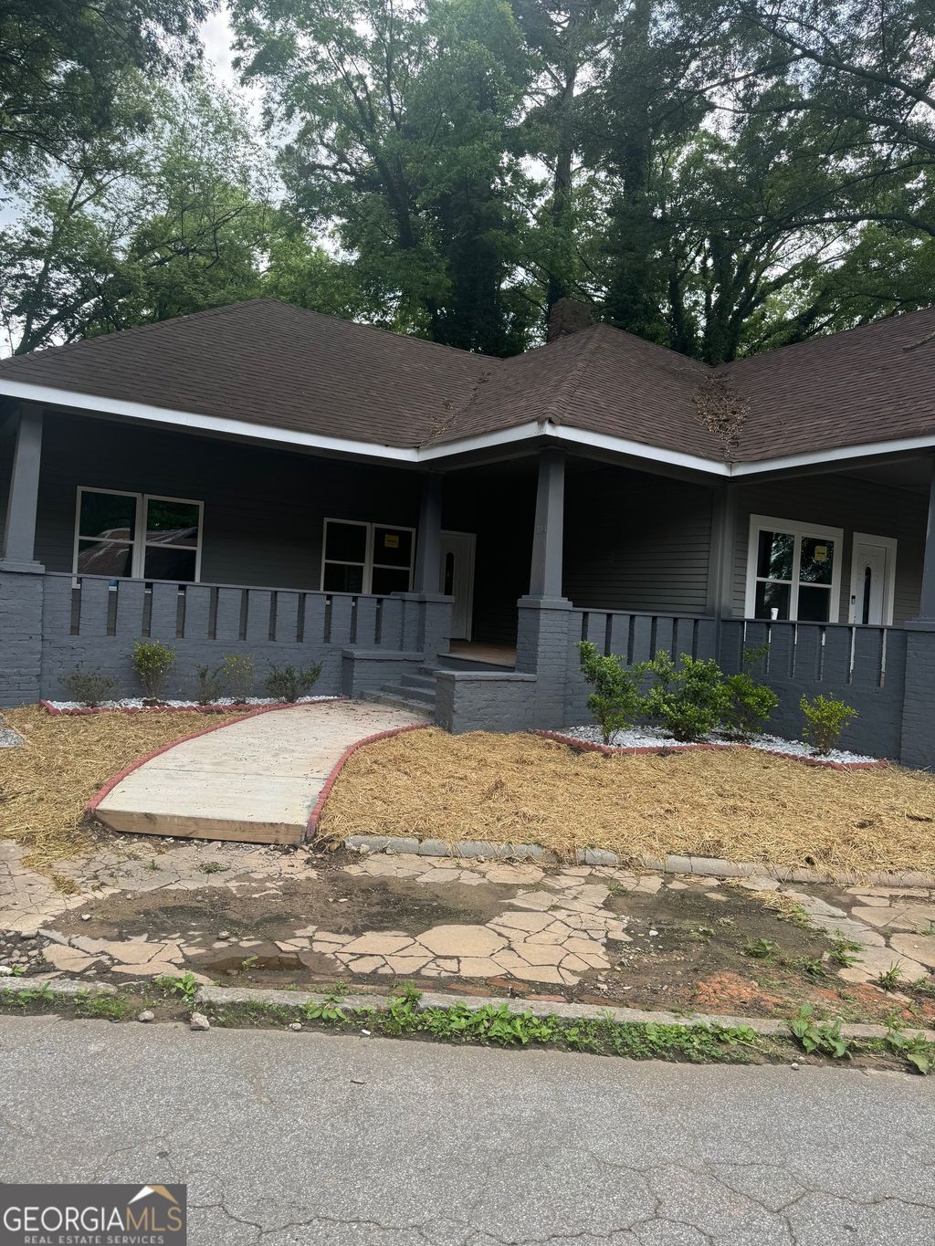 Photo of 1114 Arlington Avenue SW, Atlanta, GA 30310 (MLS # 10682908)