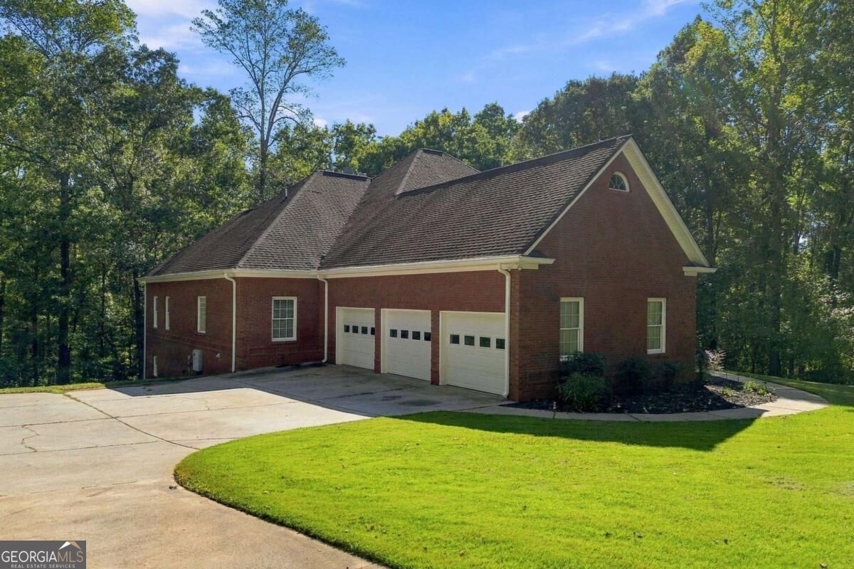 106 Shalea LN