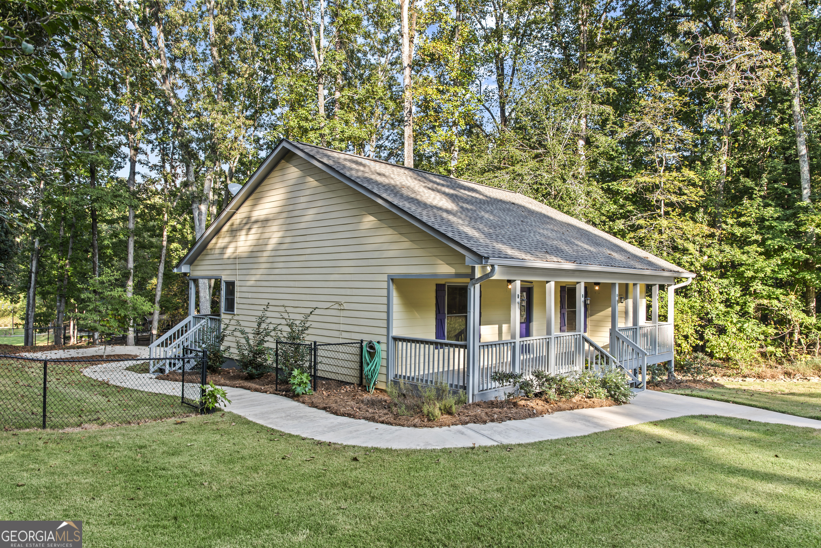 1110 Blue Springs DR
