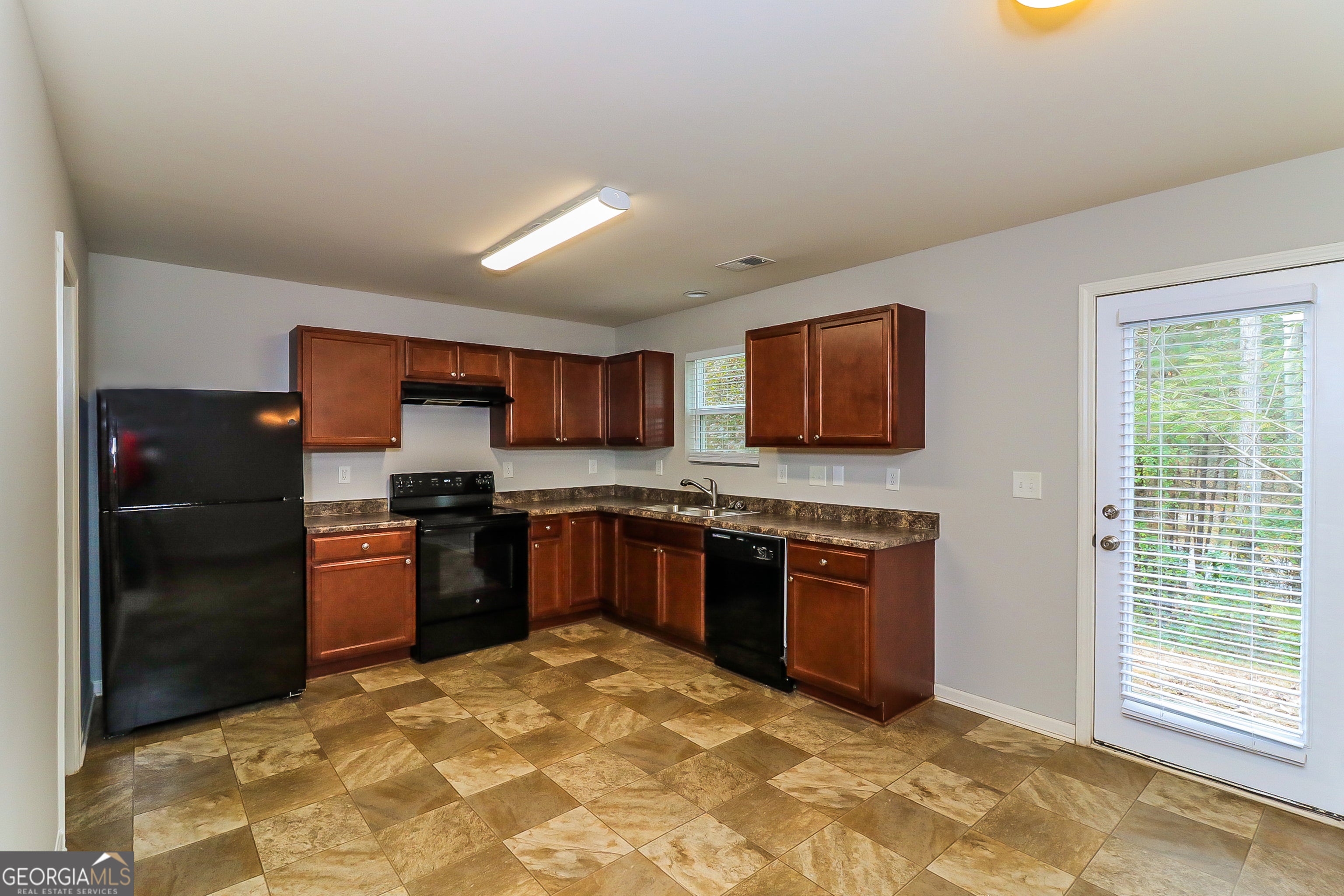 7103 Tanger BLVD