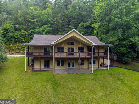 55 Cool Spring LN Clayton GA 30525