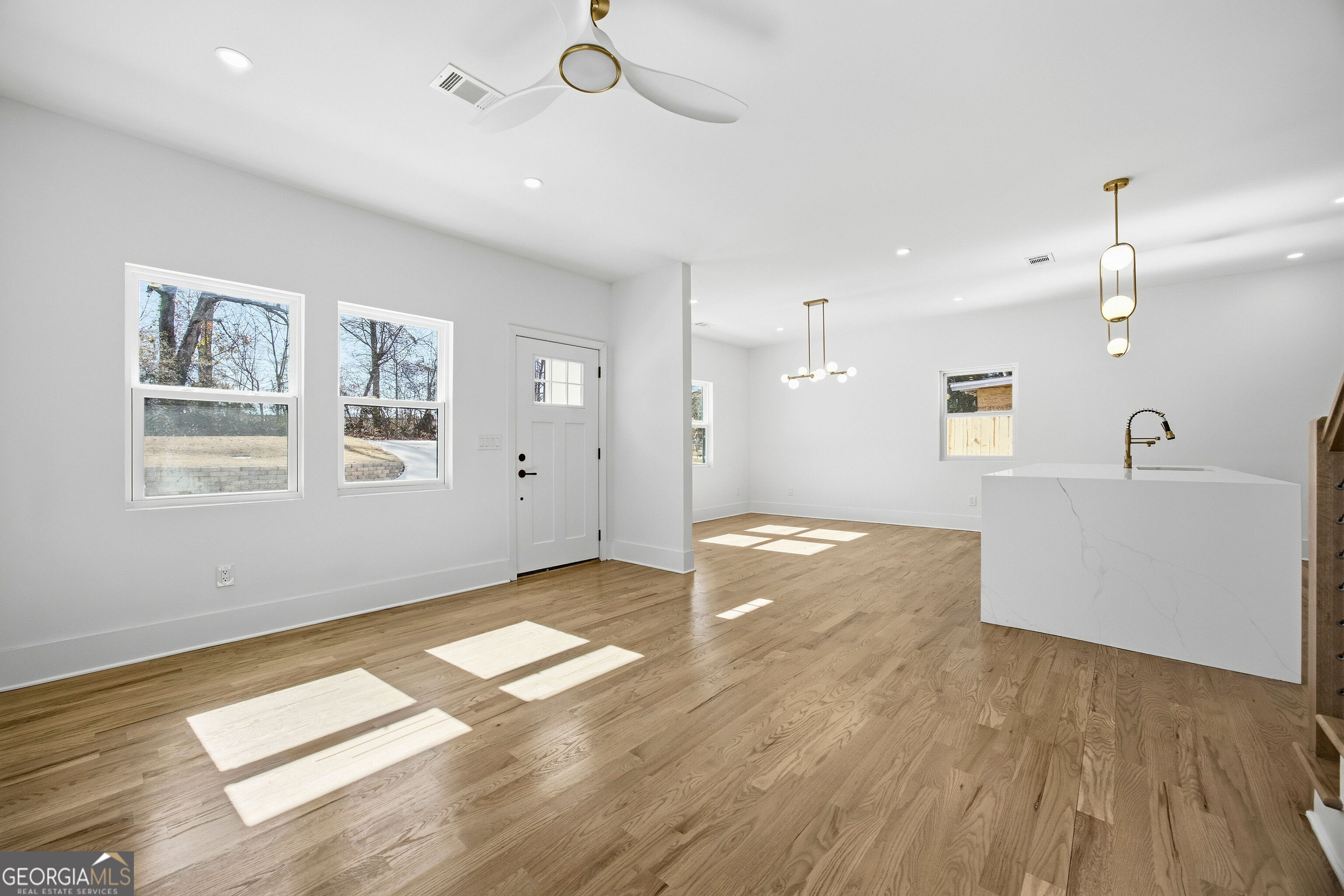 4516 Peachtree Street