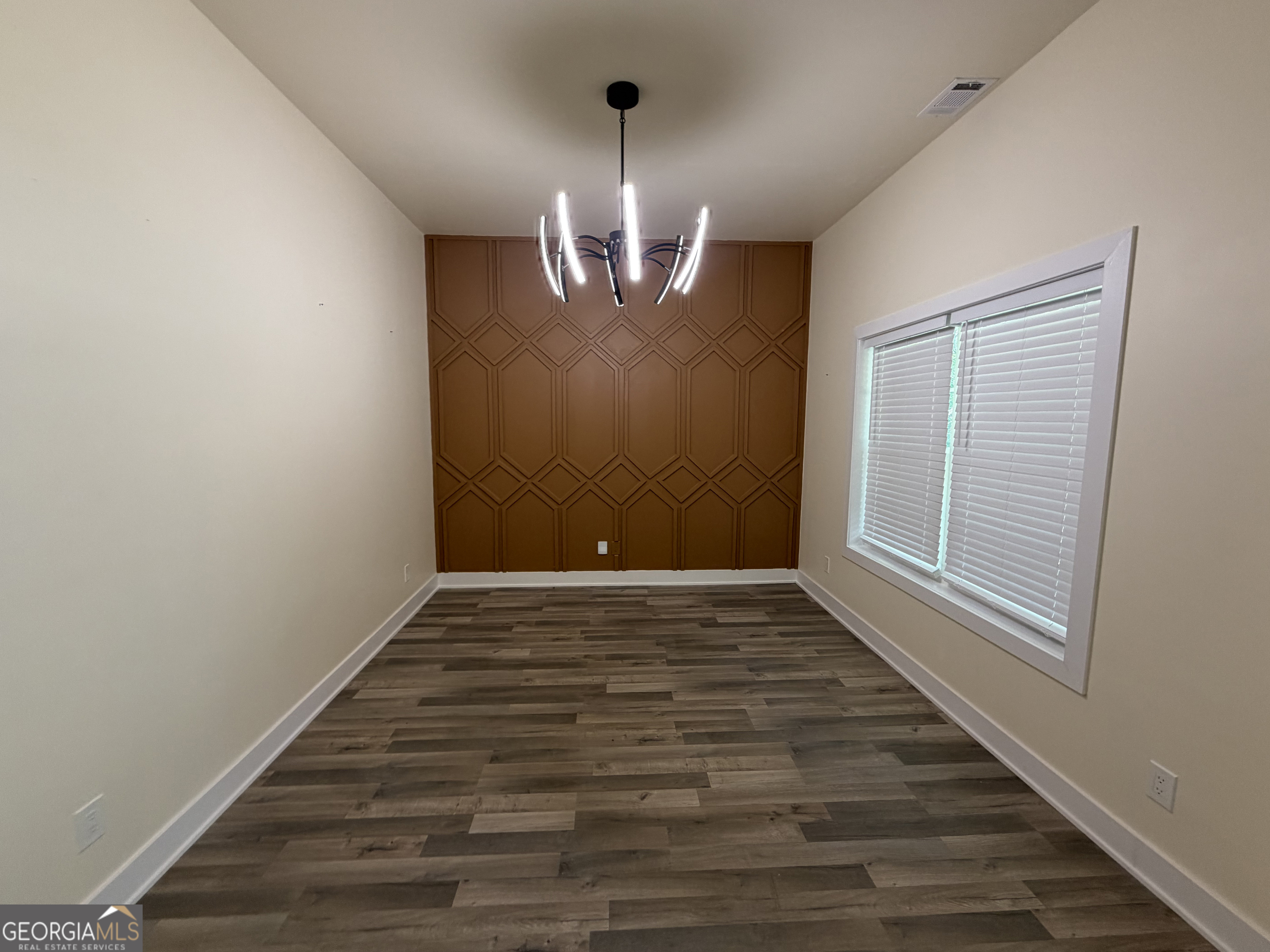 140 Wesley PL