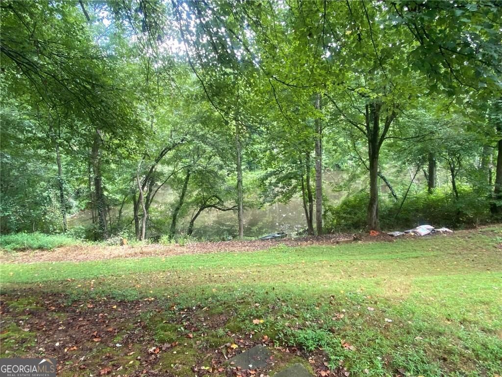 5620 Betty LN