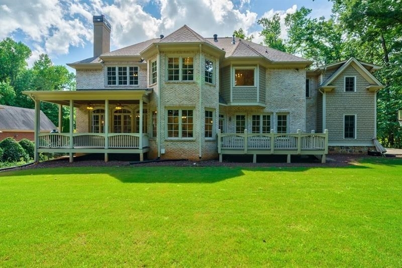The Manor - Residential