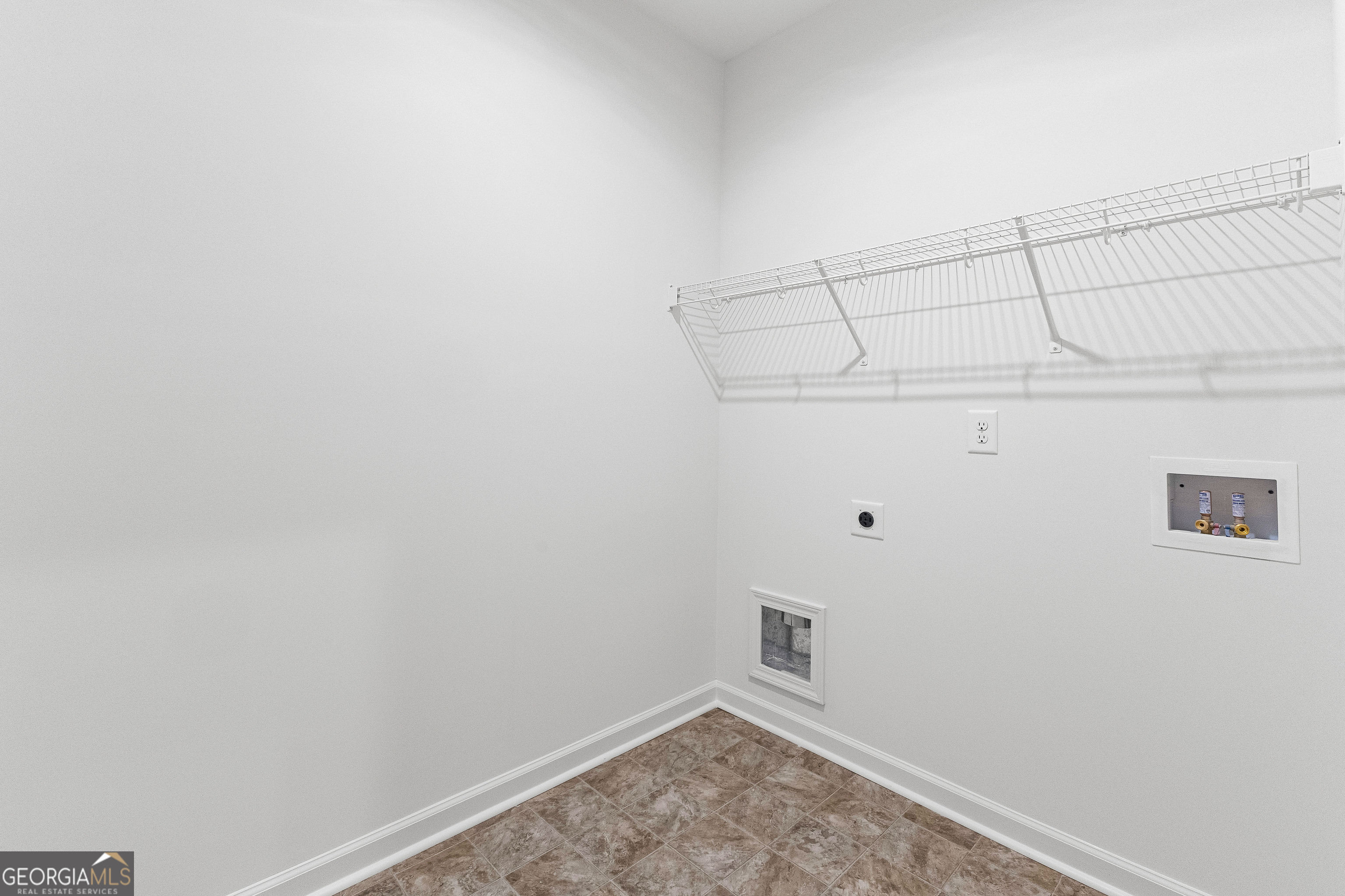 Senoia, Georgia 30276, United States, 4 Bedrooms Bedrooms, ,3 BathroomsBathrooms,Residential,Active,119550