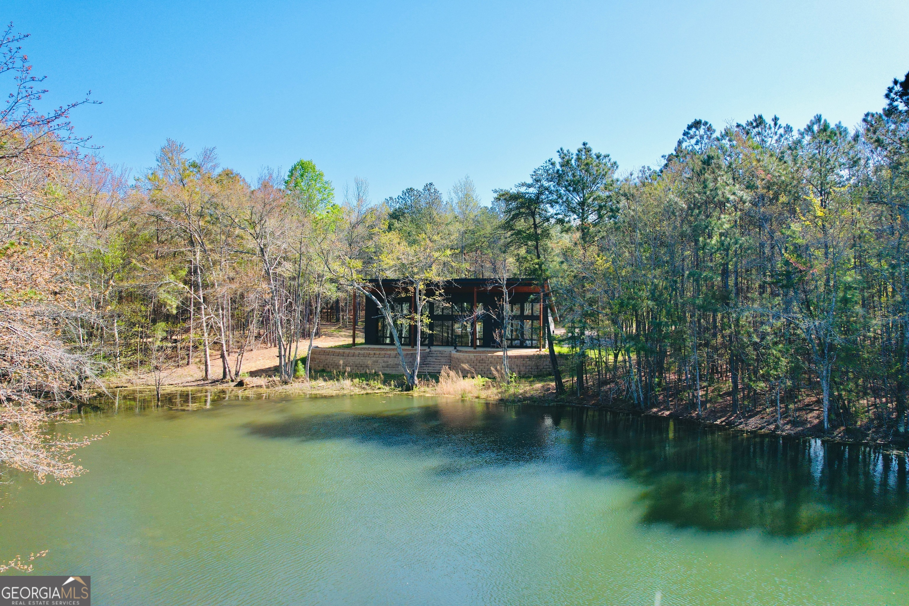 168 State Line RD