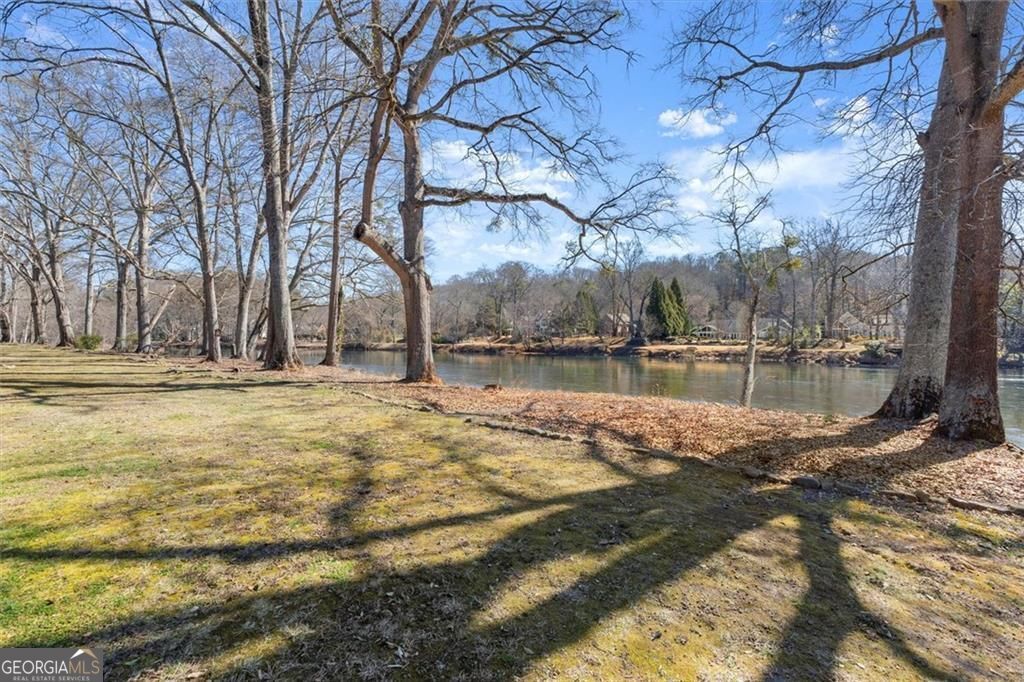 Photo of 4094 Columns Drive SE, Marietta, GA 30067 (MLS # 10693881)