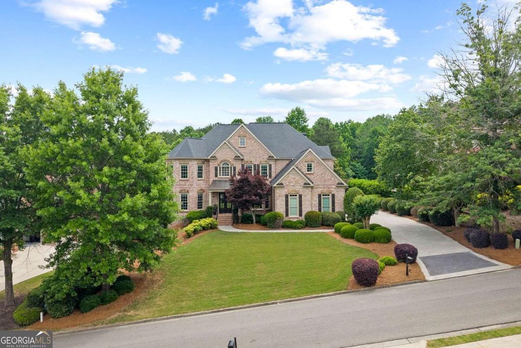 Photo of 1068 Windermere Crossing, Cumming, GA 30041 (MLS # 10772738)