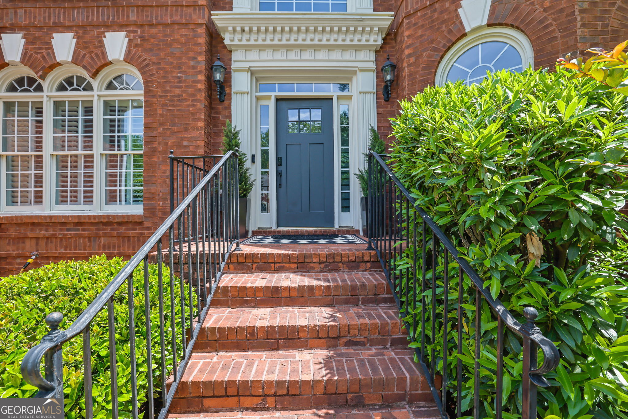 725 Rose Creek CIR