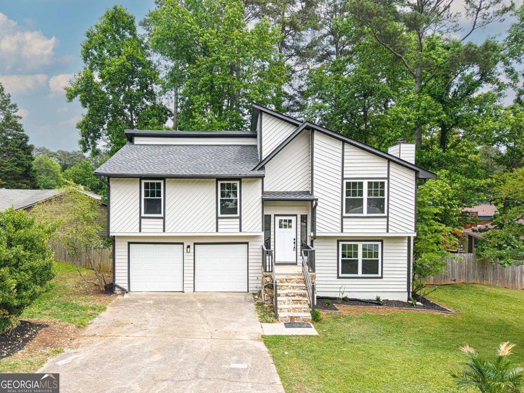 Photo of 10175 Old Woodland Entry NE, Johns Creek, GA 30022 (MLS # 10827991)