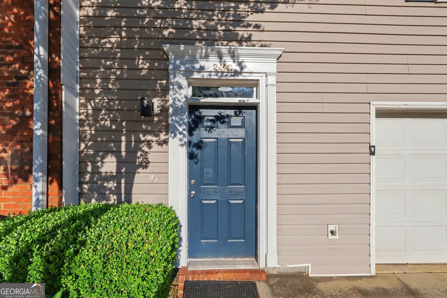 2402 Beaver Falls DR NW