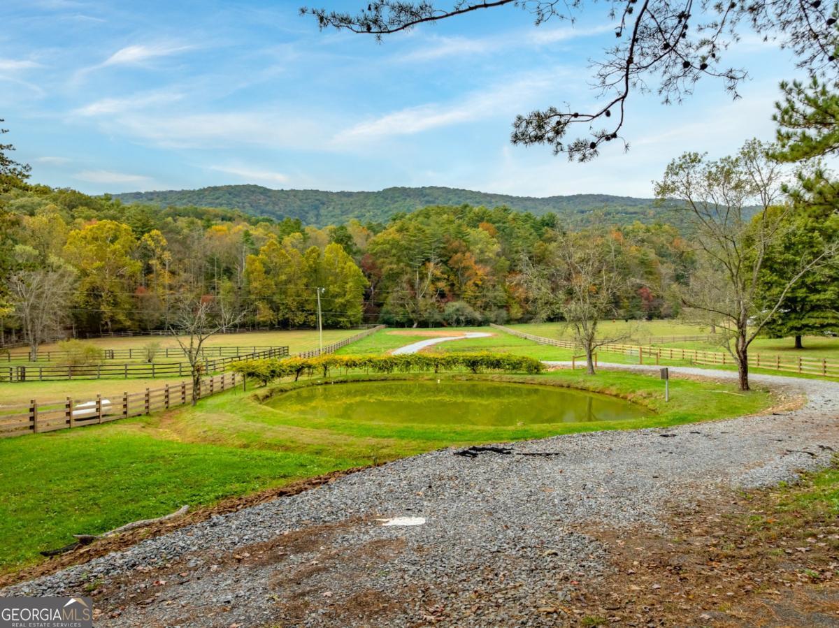 2673 Tails Creek Church RD