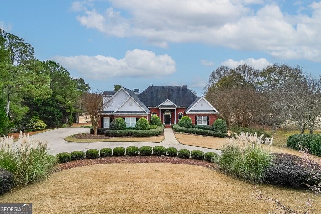5685 Golf Club DR