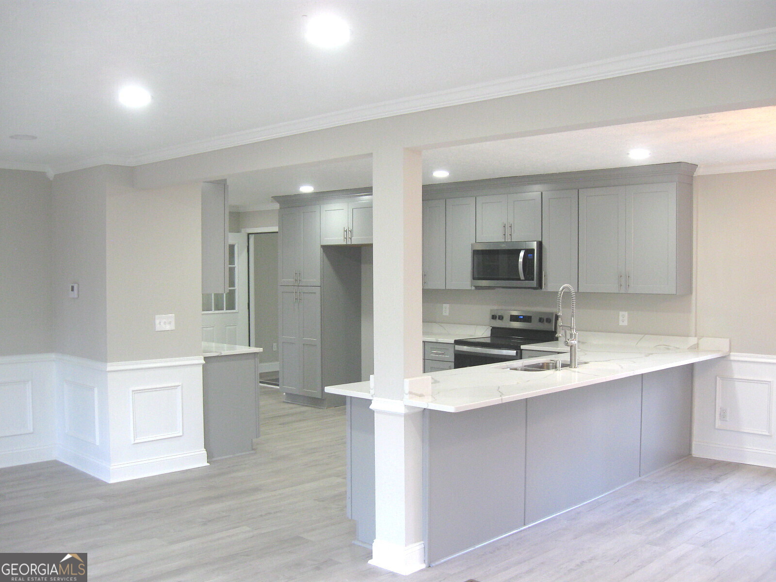 5155 Avanti CT