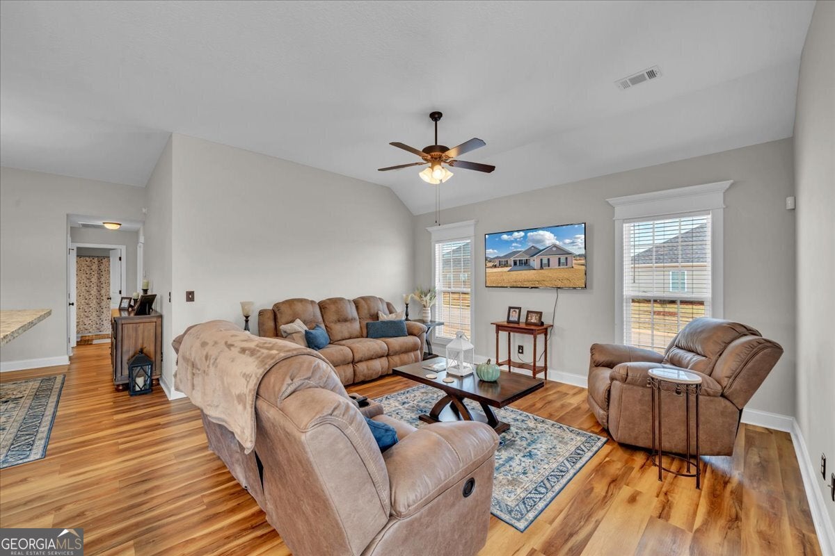 2301 Quail Ridge LN