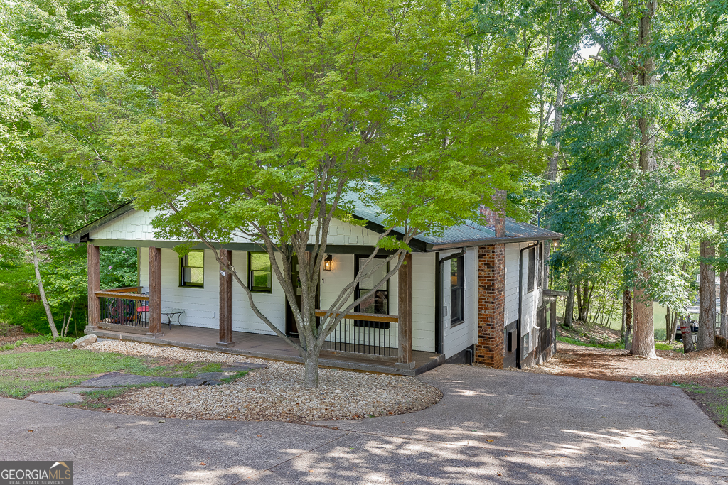 2155 Cove TRL