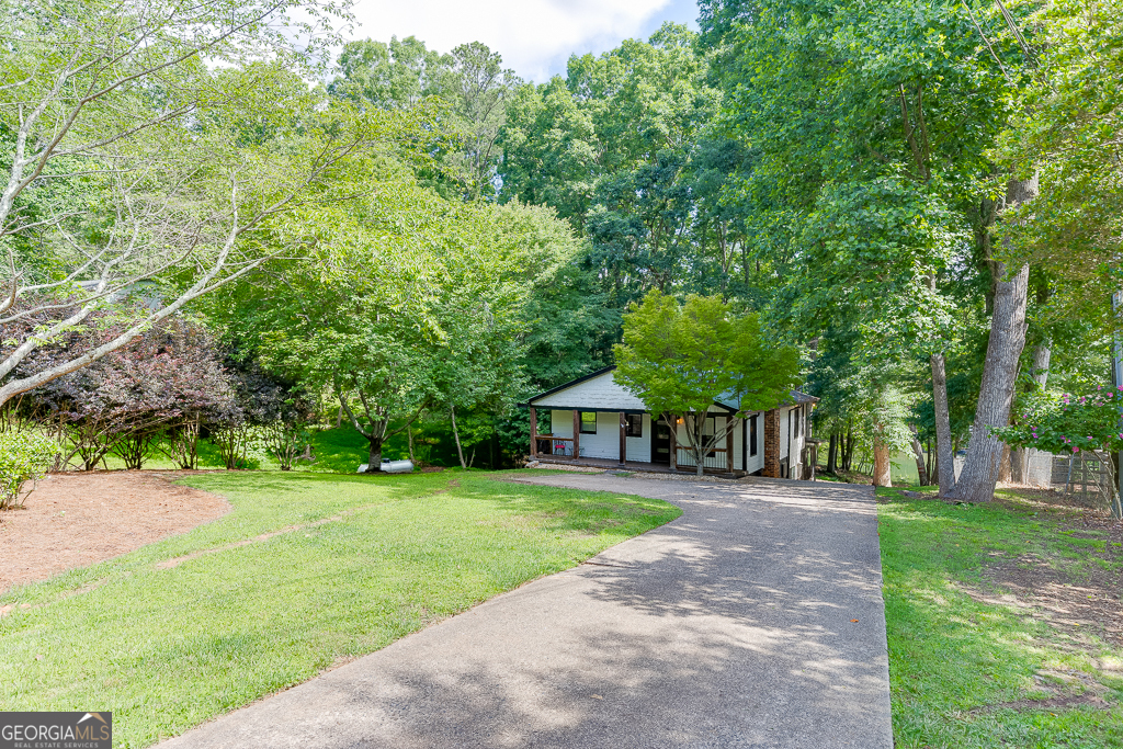2155 Cove TRL