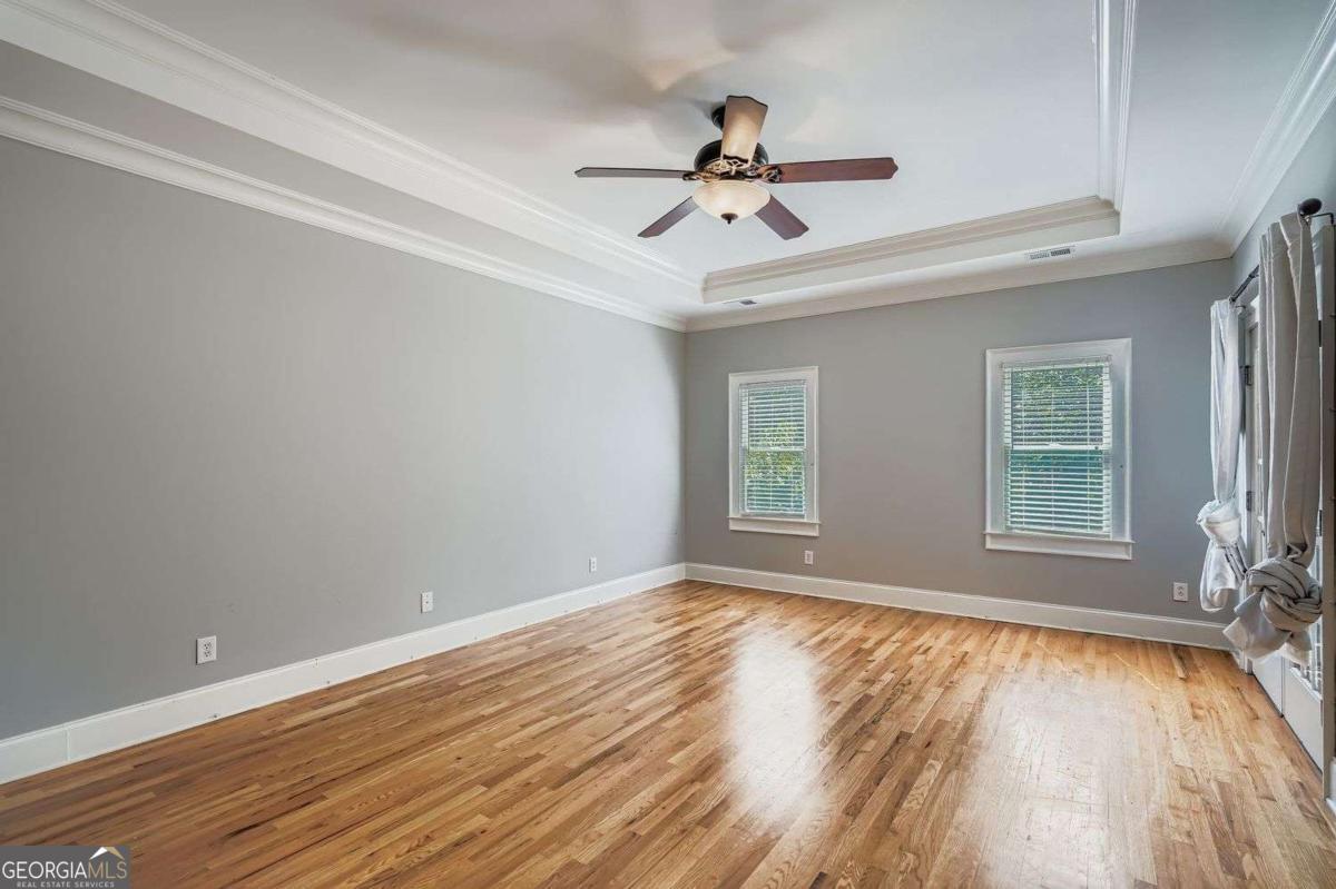 Winnona / E. Lake - Residential