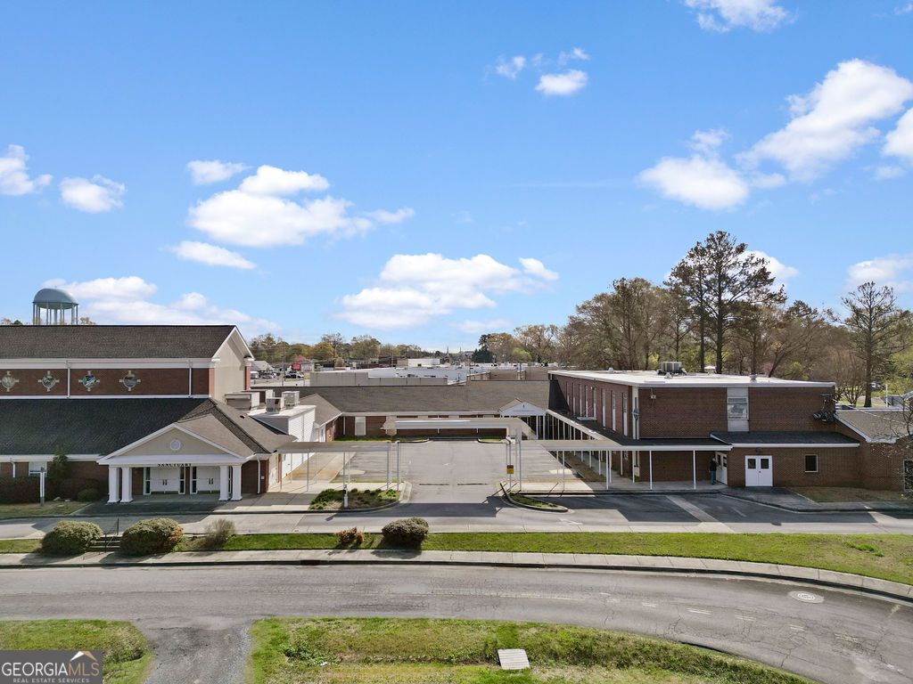 Photo of 1941 Shorter Avenue NW #SPACE B, Rome, GA 30165 (MLS # 10724840)