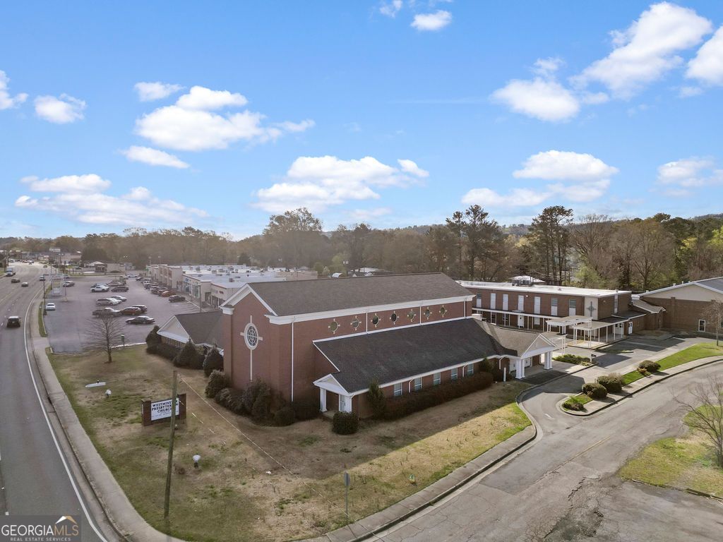 Photo of 1941 Shorter Avenue NW #SPACE B, Rome, GA 30165 (MLS # 10724840)