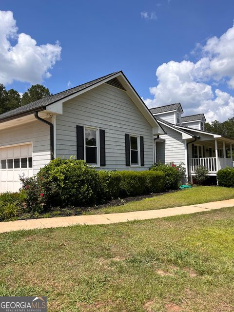 A home in Newnan