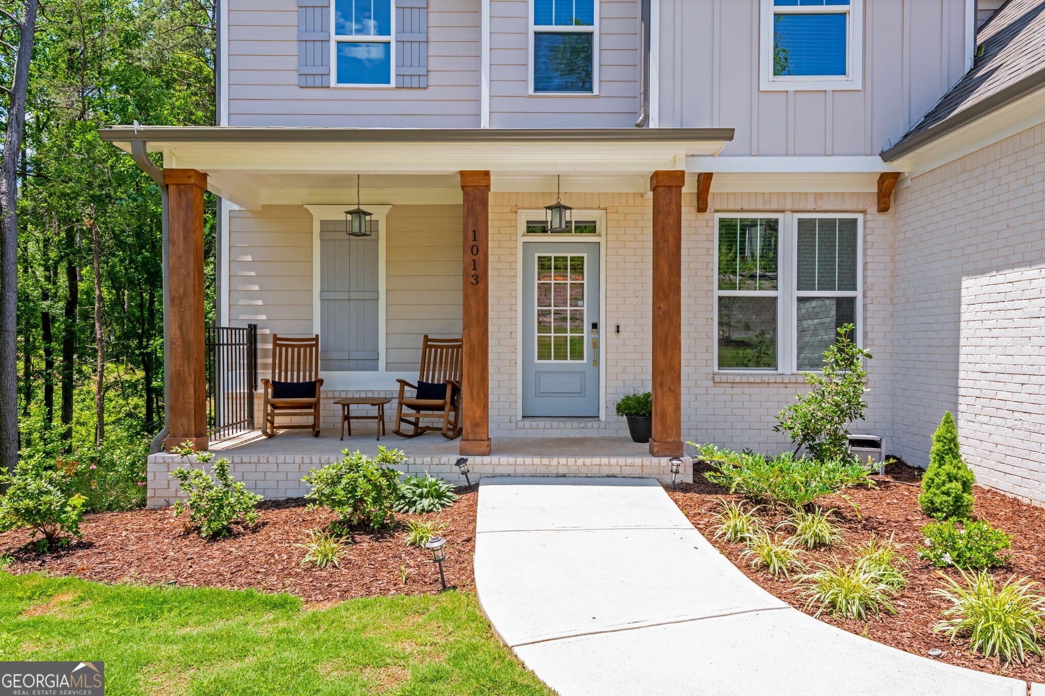 1013 Liberty Springs DR