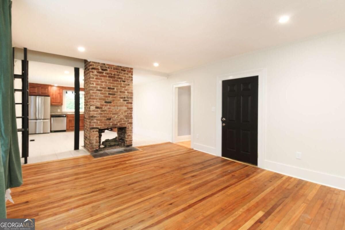 546 Pulaski ST